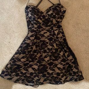 black lace formal dress
